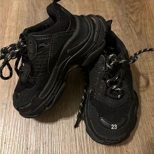 Toddler Balenciaga sneakers